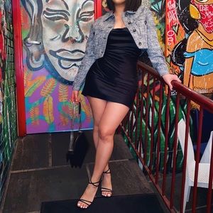 Aritzia Wilfred
Little Cropped Tweed Jacket XXS (oversized)